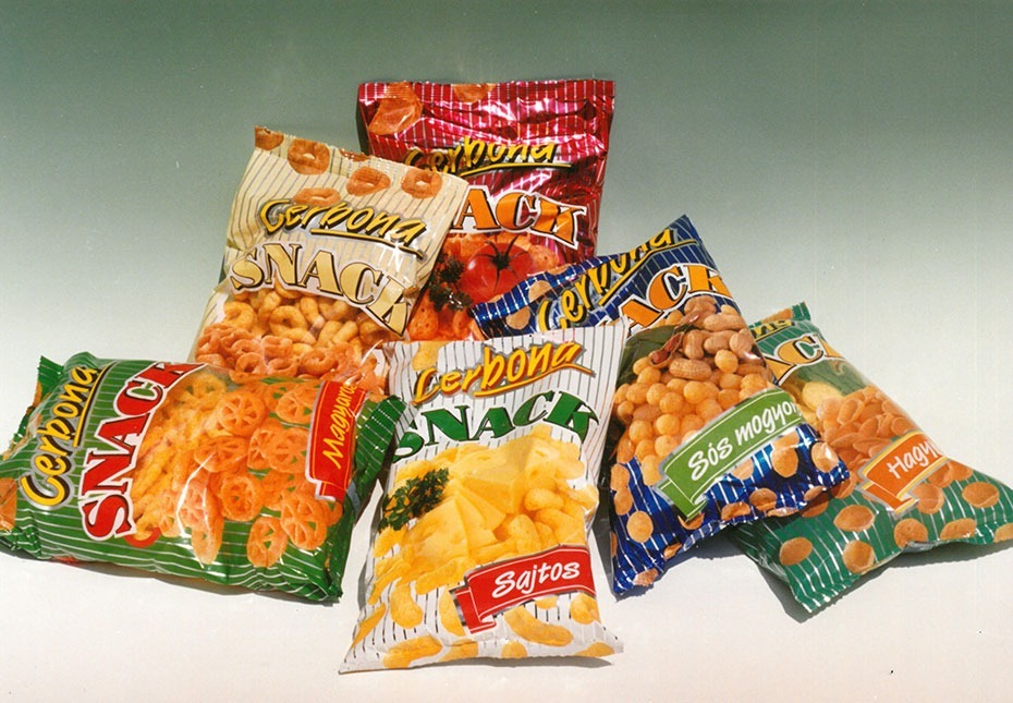 Începem să producem fulgi de porumb clasici, gustări coapte pe bază de cartofi și cereale și chipsuri, toate delicios de crocante.
